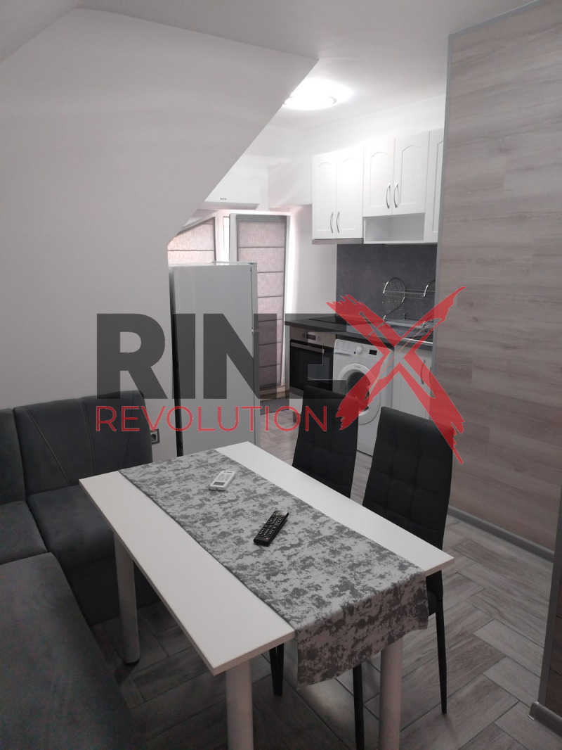Дава под Наем 2-СТАЕН в град Пловдив, Съдийски - 60 кв.м / 450 € » 880.12 лв., РИНЕКС РЕВОЛЮШЪН