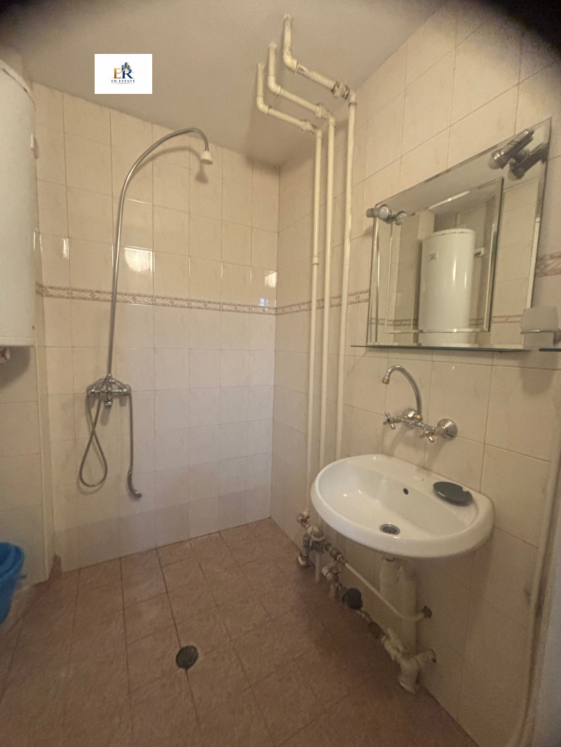 Дава под наем 2-СТАЕН, гр. Плевен, Широк център, снимка 16 - Апартаменти - 53441337