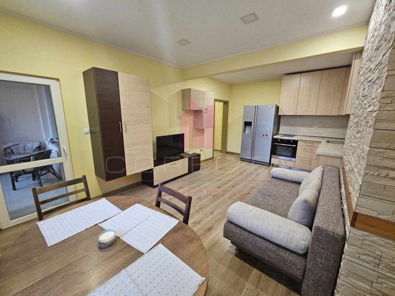 Kiralık  2 yatak odası Ruse , Şirok centar , 70 metrekare | 62324846