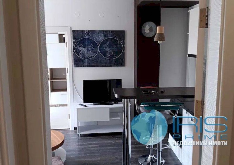 Te huur  1 slaapkamer Sjumen , Tsentar , 60 m² | 66097124