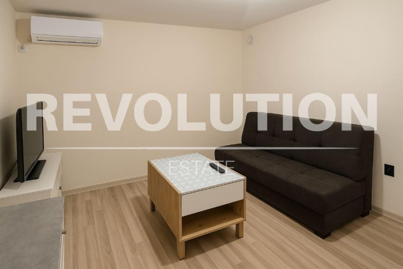 En renta  1 dormitorio Varna , Asparujovo , 50 metros cuadrados | 77909057