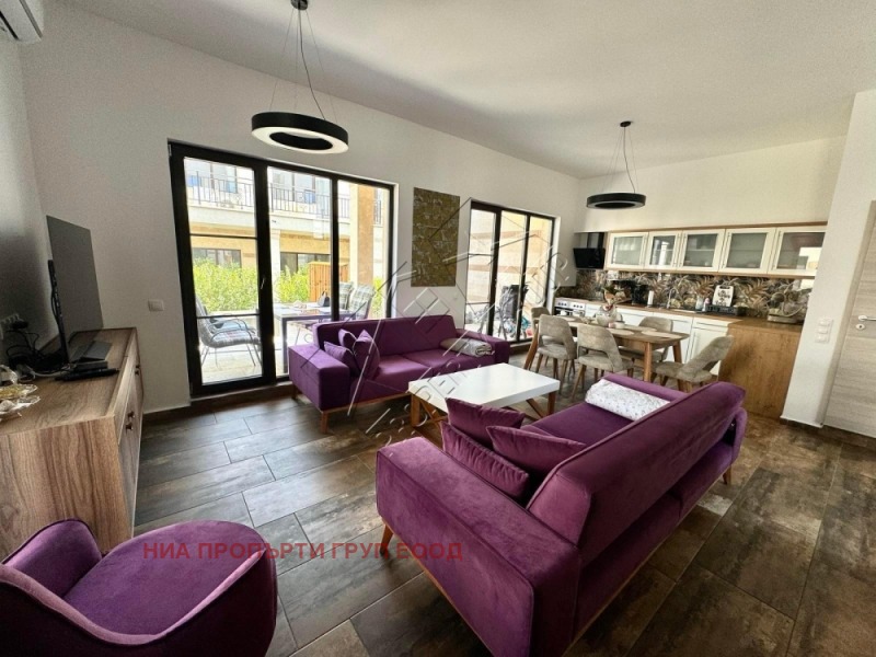 Kiralık  Ev bölge Burgaz , Pomorie , 140 metrekare | 23898633