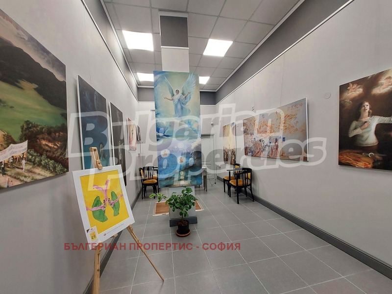 Дава под наем МАГАЗИН, гр. София, Център