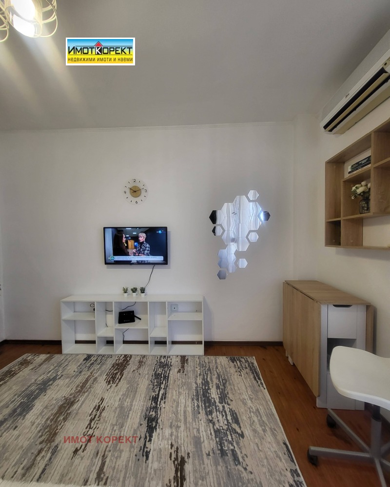 Дава под наем СТАЯ, гр. Пазарджик, Идеален център, снимка 5 - Стаи под наем - 52522451