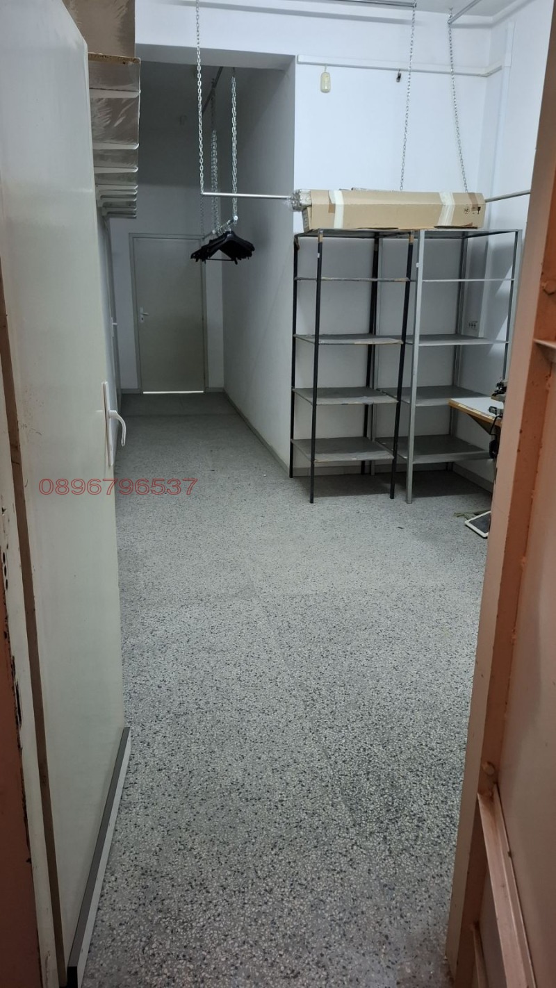 Дава под наем ПРОМ. ПОМЕЩЕНИЕ, гр. Пловдив, Христо Смирненски, снимка 3 - Производствени сгради - 53235717