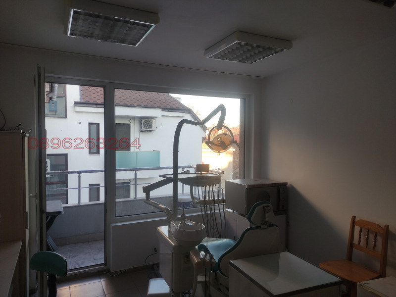 Дава под наем БИЗНЕС ИМОТ, гр. Пазарджик, Център