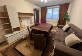 2 Schlafzimmer Zentar, Warna