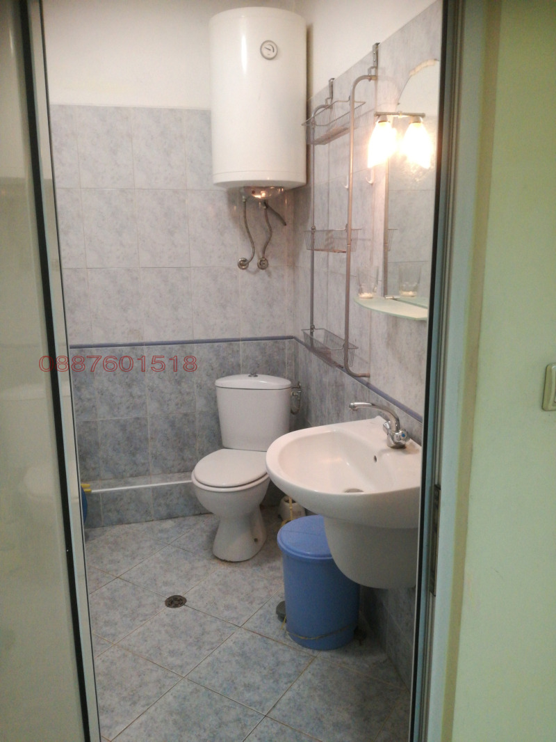 Дава под наем 1-СТАЕН, гр. Пазарджик, Идеален център, снимка 2 - Апартаменти - 52783650