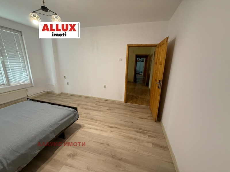 Kiadó  1 hálószoba Ruse , Cvetnica , 65 négyzetméter | 45706160 - kép [9]