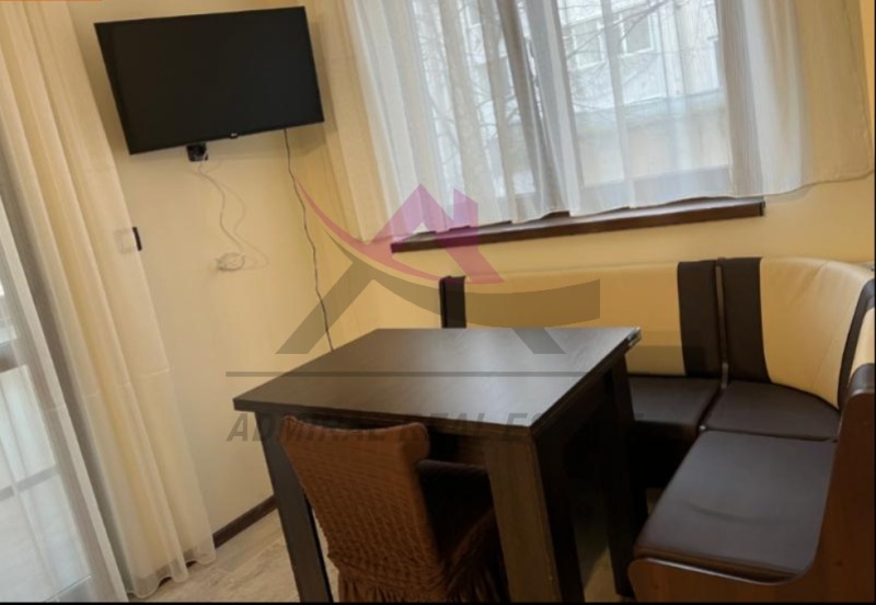 Zu vermieten  2 Schlafzimmer Warna , Zentar , 60 qm | 35085202 - Bild [3]