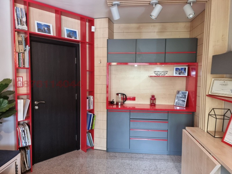 De inchiriat  Birou Sofia , Țentâr , 60 mp | 63556657 - imagine [10]