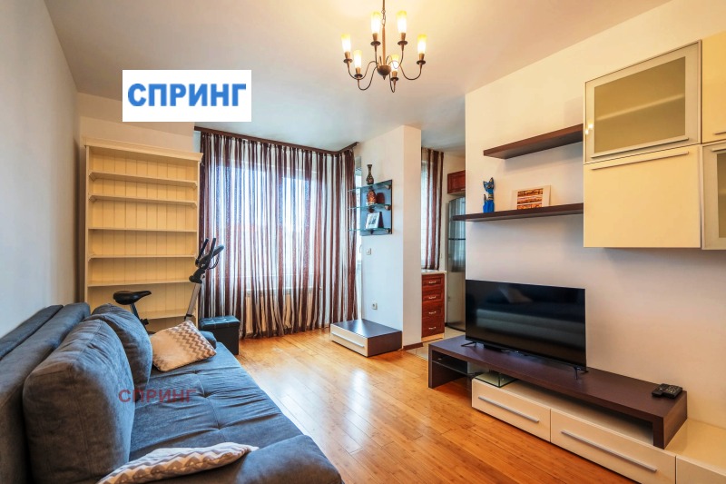 Kiadó  1 hálószoba Sofia , Centar , 64 négyzetméter | 49566605