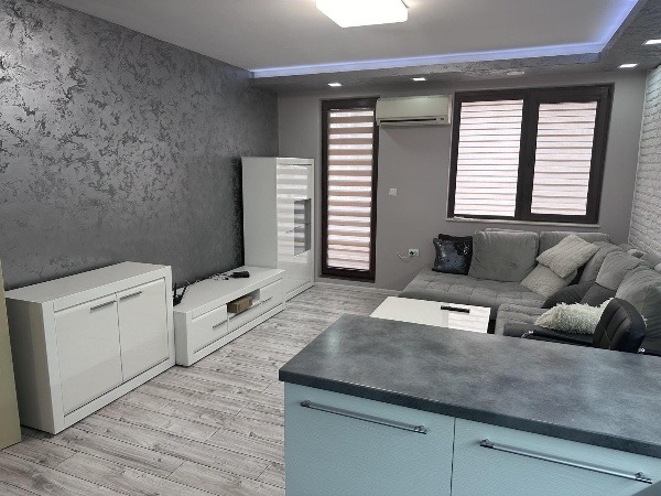 Дава под наем 2-СТАЕН, гр. Пловдив, Тракия