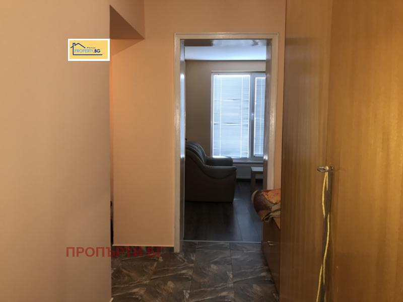 Издаје се  2 спаваће собе Плевен , Широк центар , 85 м2 | 69557058 - слика [13]