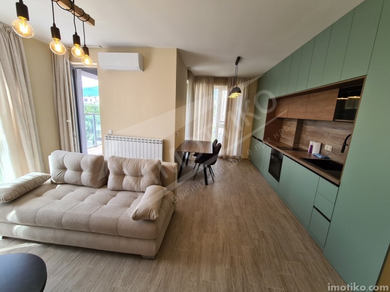 Дава под нем  3-стаен, град София, Витоша •  900 EUR • ID 72276422 — holmes.bg - [1] 