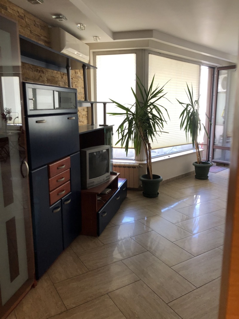 Para alugar  2 quartos Sofia , Vitocha , 110 m² | 84635518 - imagem [4]