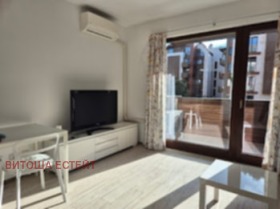 , ,  650 EUR //, 60 .