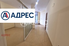 Схоп Центар, Варна 9