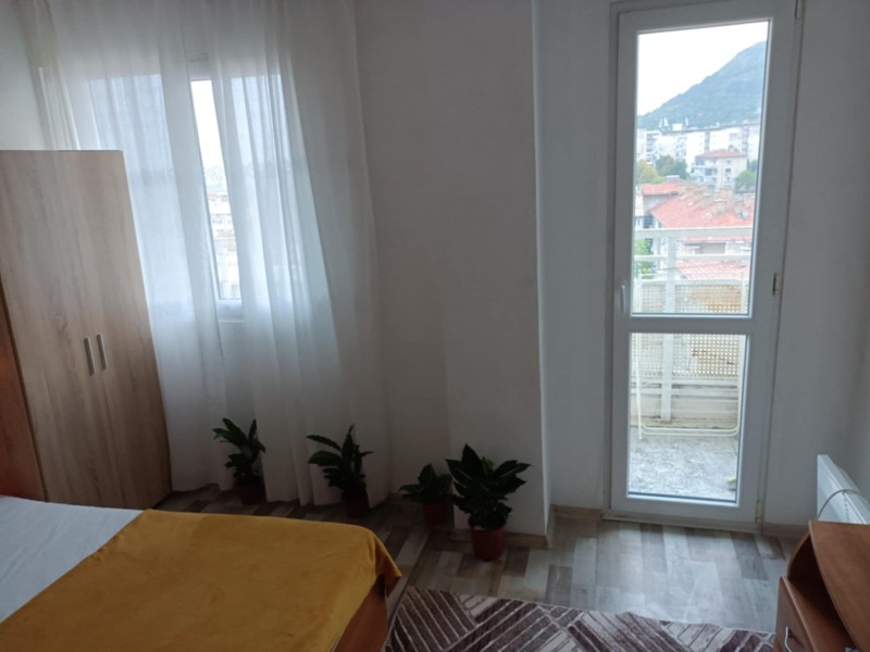 Te huur  Studio Sjumen , Tsentar , 48 m² | 26686744 - afbeelding [4]