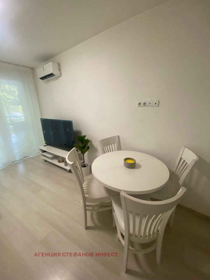 De inchiriat  1 dormitor Varna , Țentâr , 45 mp | 54526208 - imagine [4]