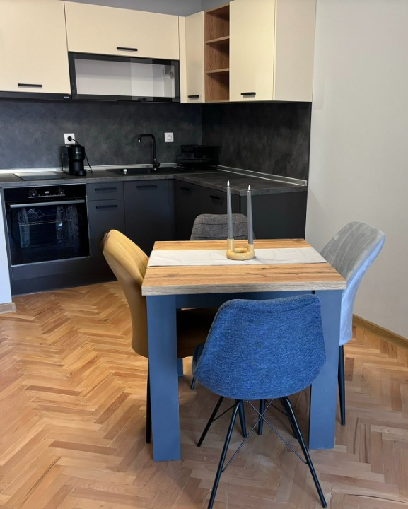 K pronájmu  2 ložnice Sofia , Centar , 80 m2 | 30004674 - obraz [14]