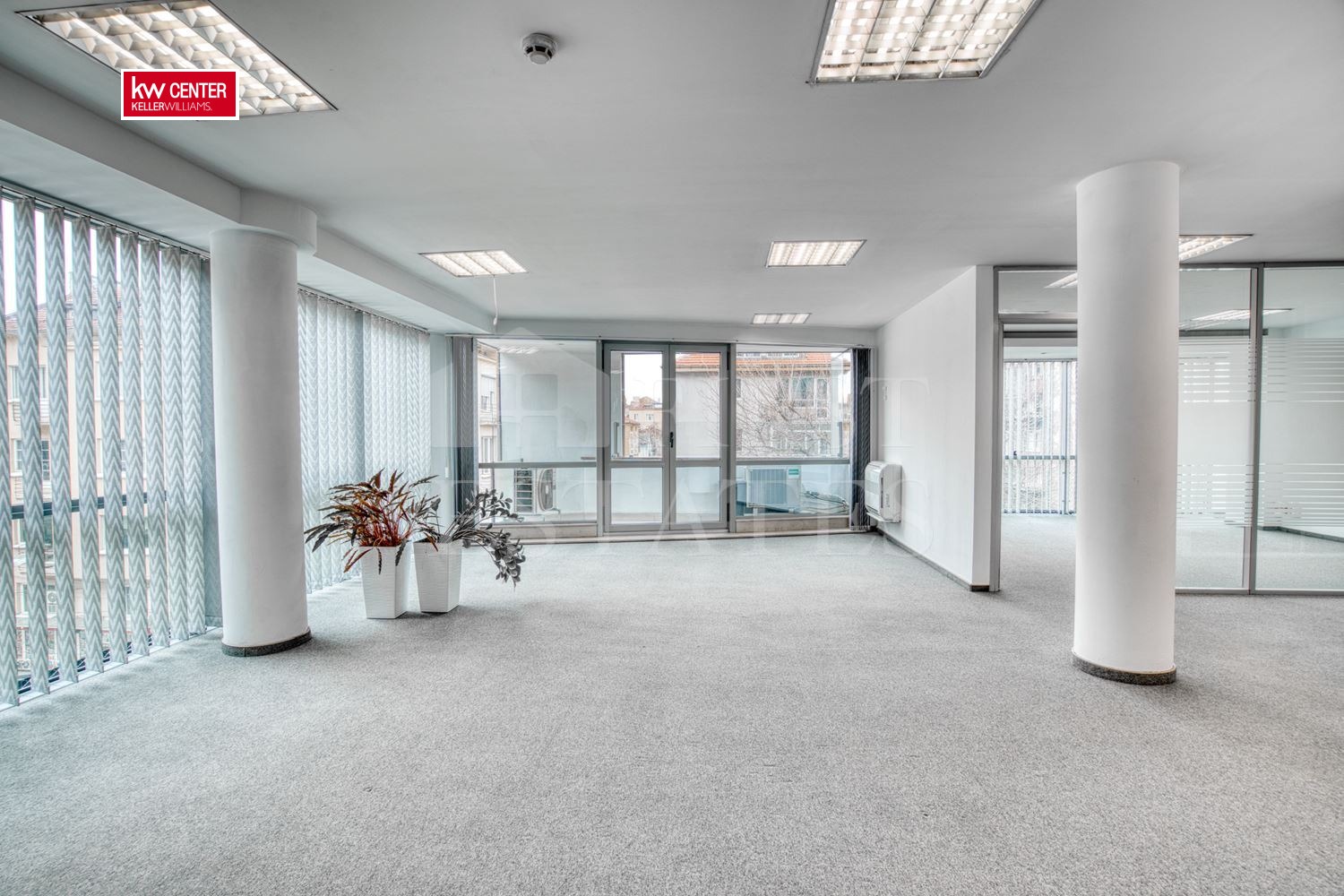 Дава под наем ОФИС, гр. София, Център, снимка 2 - Офиси - 53960918