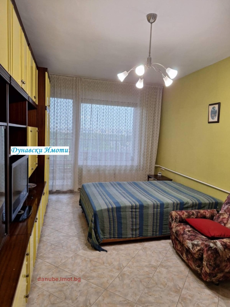 De inchiriat  1 dormitor Ruse , Țentâr , 75 mp | 55507130 - imagine [5]