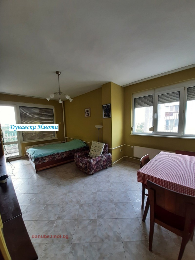 De inchiriat  1 dormitor Ruse , Țentâr , 75 mp | 55507130 - imagine [2]