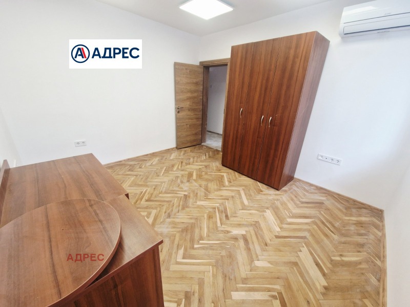Προς ενοικίαση  3+ υπνοδωμάτιο Βαρνα , ΤΣενταρ , 90 τ.μ | 70672589 - εικόνα [2]