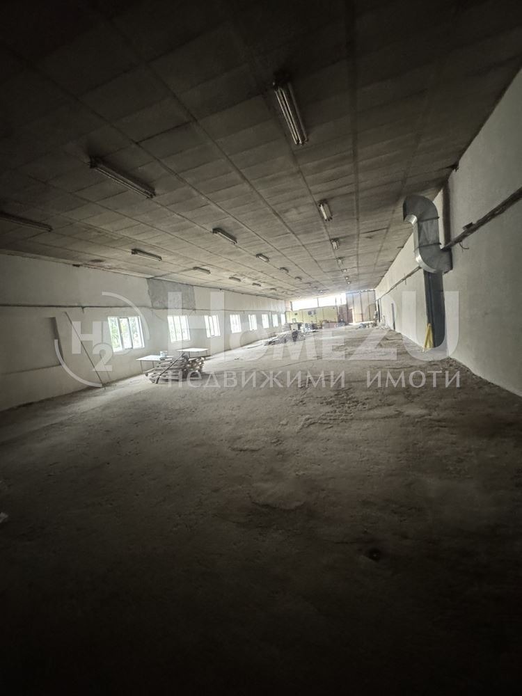 K pronájmu  Úložný prostor oblast Sofia , Kostinbrod , 1051 m2 | 47794960 - obraz [2]