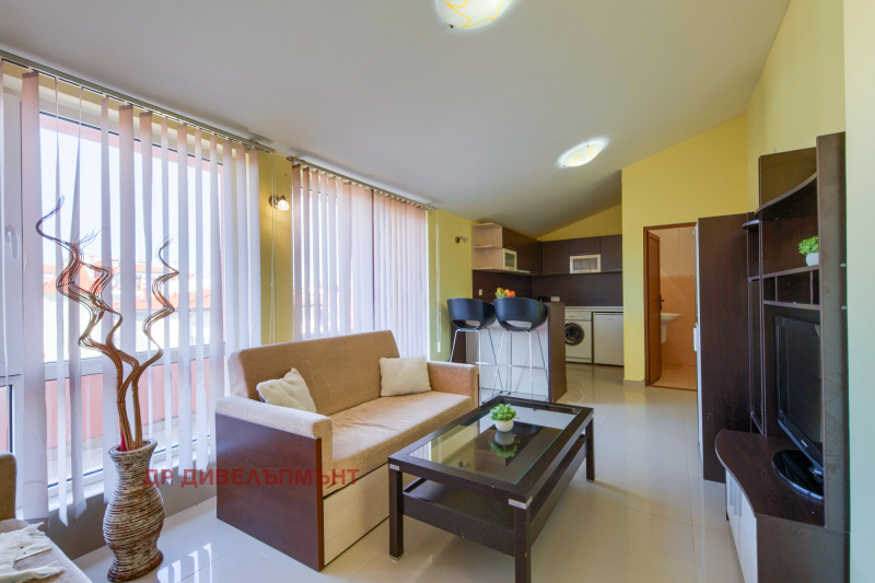 Do wynajęcia  1 sypialnia region Burgas , Nesebar , 65 mkw | 49553660