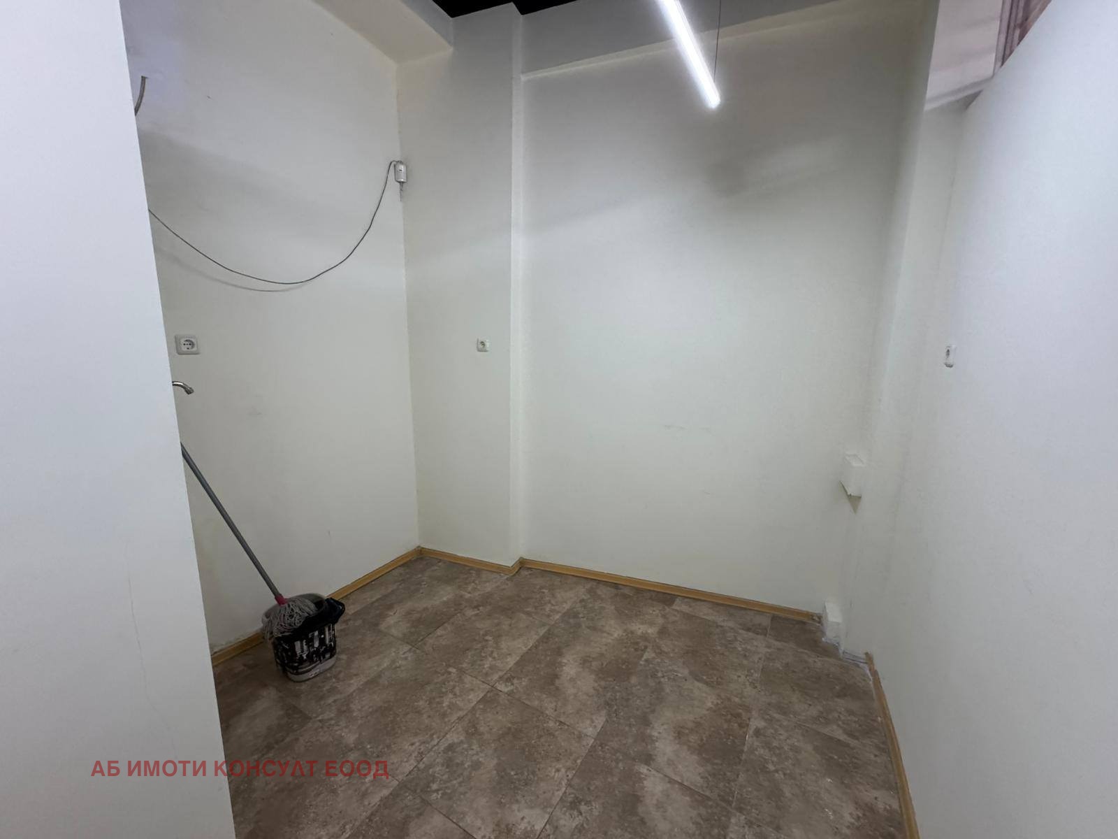 Дава под наем МАГАЗИН, гр. София, Надежда 2, снимка 11 - Магазини - 53614234