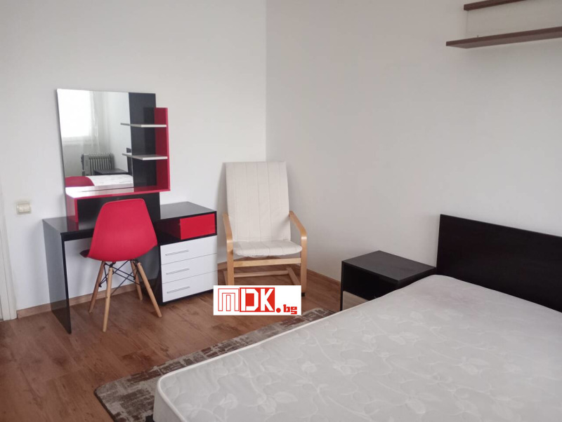 De inchiriat  1 dormitor Plovdiv , Țentâr , 75 mp | 16896993 - imagine [2]