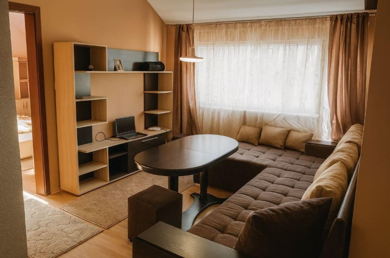 K pronájmu  2 ložnice Varna , Centar , 85 m2 | 79028061 - obraz [2]