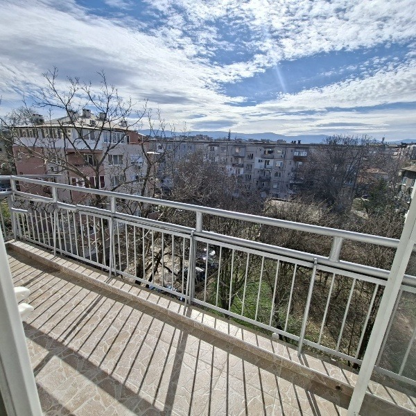 Дава под наем 3-СТАЕН, гр. Пловдив, Коматевски възел, снимка 3 - Апартаменти - 53688472