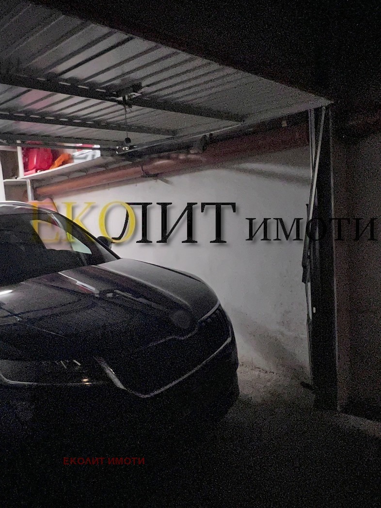 De inchiriat  3 dormitoare Sofia , Borovo , 140 mp | 38471677 - imagine [10]