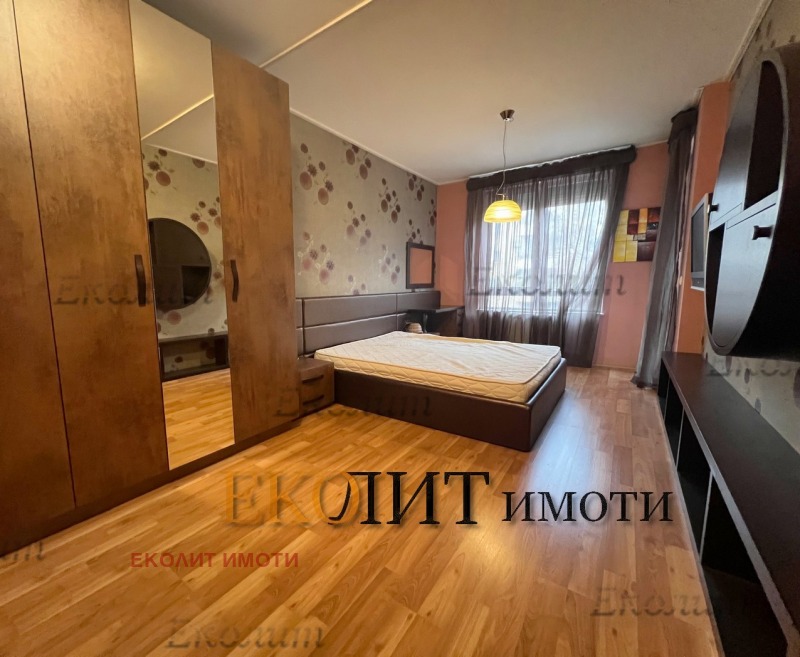 De inchiriat  3 dormitoare Sofia , Borovo , 140 mp | 38471677 - imagine [4]