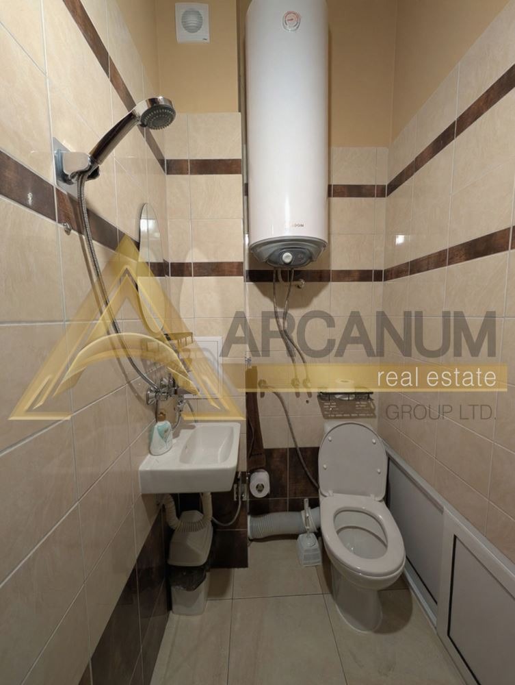 Дава под наем МАГАЗИН, гр. Варна, Христо Ботев, снимка 2 - Магазини - 52382318