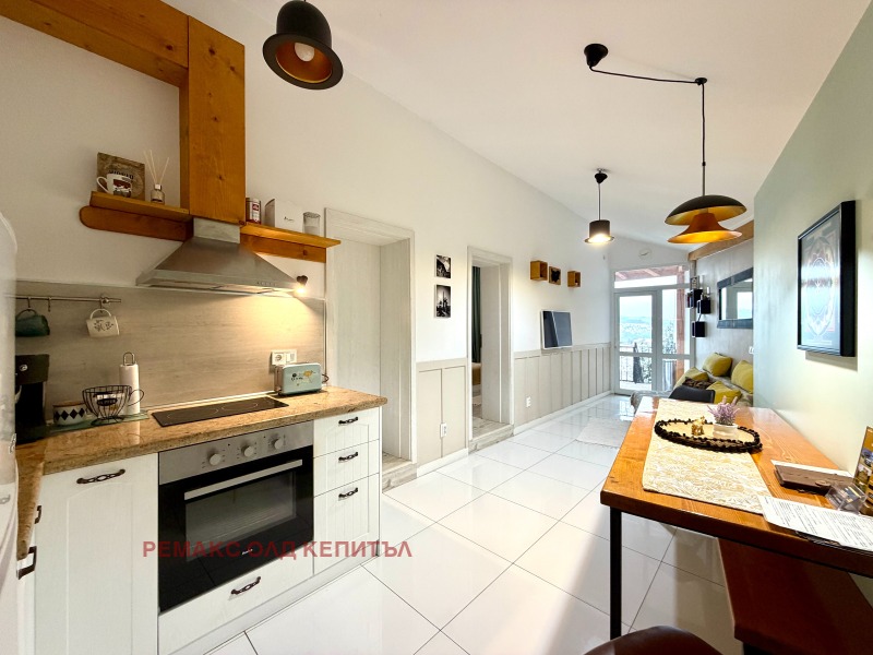 Дава под Наем КЪЩА в град Велико Търново, Стара част - 86 кв.м / 650 € » 1 271.29 лв., РЕМАКС ОЛД КЕПИТЪЛ