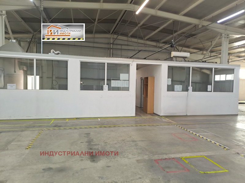 Дава под Наем СКЛАД в град Пловдив, Индустриална зона - Юг - 1336 кв.м / 5 500 € » 10 757.07 лв., ИНДУСТРИАЛНИ ИМОТИ