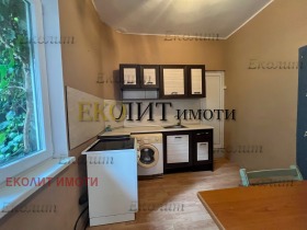 Дава под наем етаж от къща град София Център - [1] 