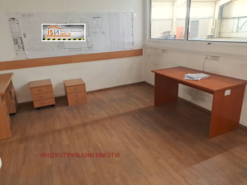 Para alugar  Armazenar Plovdiv , Industrialna zona - Iug , 1336 m² | 59292393 - imagem [5]