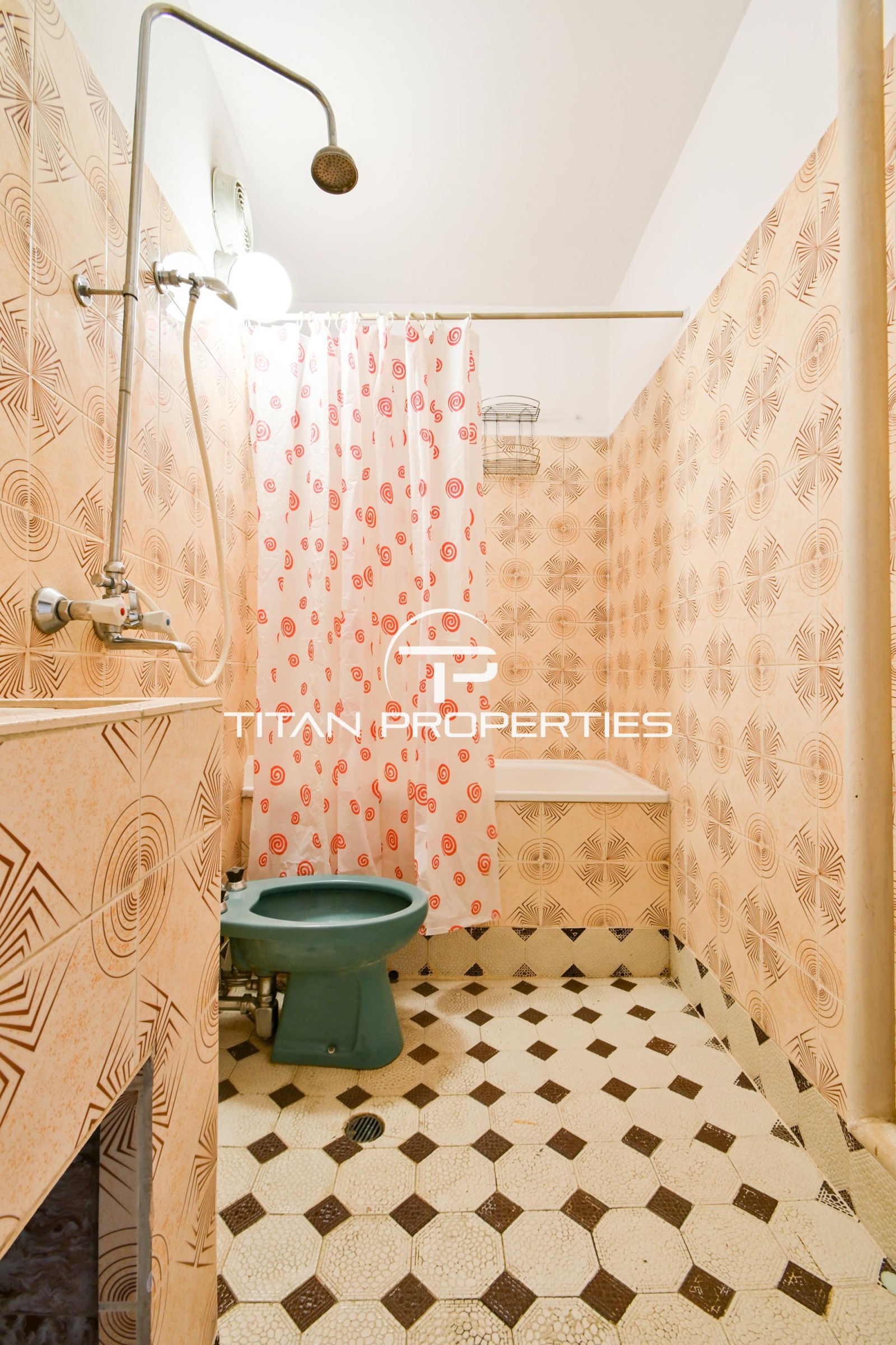 Дава под наем 3-СТАЕН, гр. София, Света Троица, снимка 13 - Апартаменти - 53961872