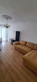 Дава под наем 2-СТАЕН, гр. Плевен, Широк център, снимка 1