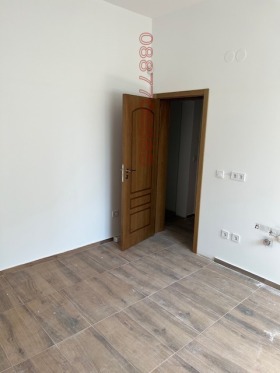 3 camere da letto Doktorski pametnik, Sofia 1