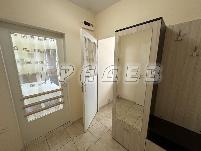 For Rent  Studio Ruse , Tsentralen yuzhen rayon , 42 sq.m | 16048658 - image [11]