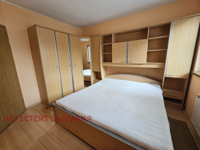 1 Schlafzimmer Borowo, Sofia 9