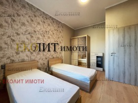 3+ camere da letto Tsentar, Sofia 7