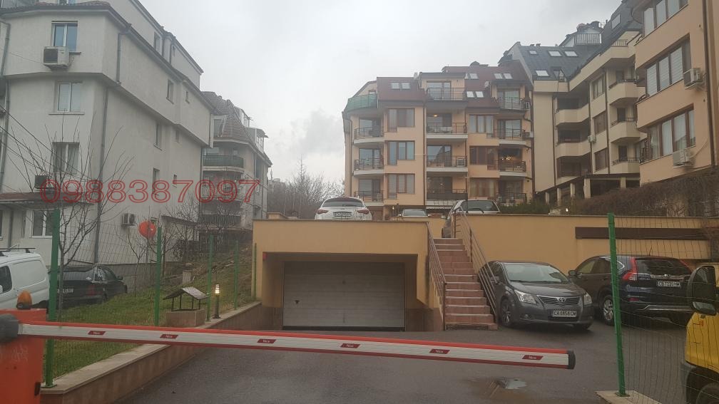 Дава под наем ГАРАЖ, ПАРКОМЯСТО, гр. София, Карпузица, снимка 4 - Гаражи и паркоместа - 55532502