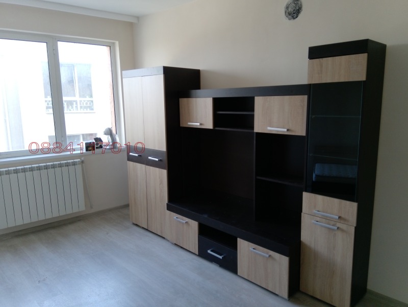 Дава под наем 3-СТАЕН, гр. Харманли, област Хасково, снимка 2 - Апартаменти - 53171877